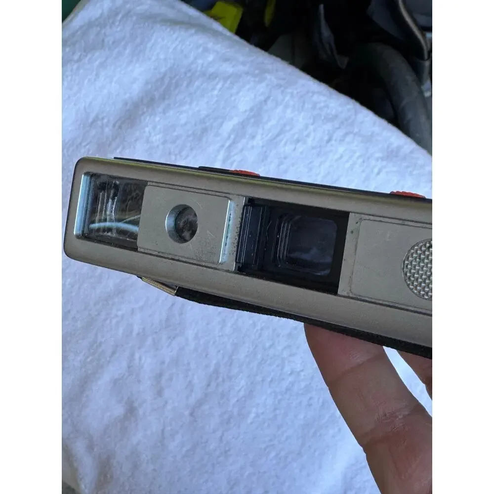 Minolta Autopak 450E Pocket 110 Film Camera